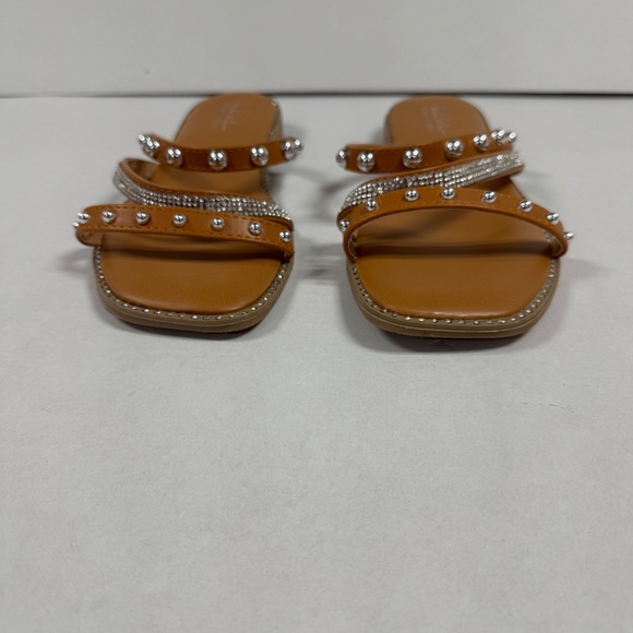 Nicole Miller Studded Sparkling Tan Sandals - Size 9. - Picture 10 of 11